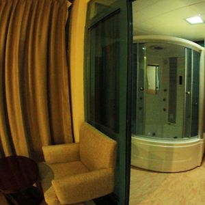 Kamer met een Queen Size Bed